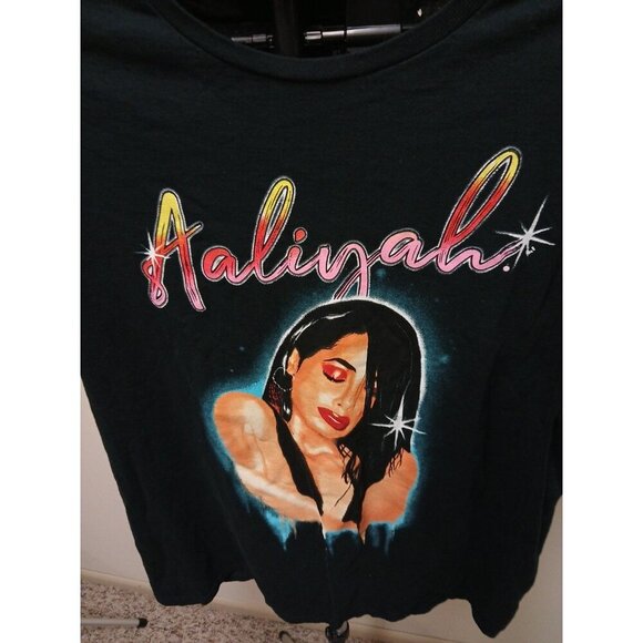 Official Aaliyah Merchandise R&B Graffiti Graphic T-Shirt Adult Size XL - Picture 8 of 9